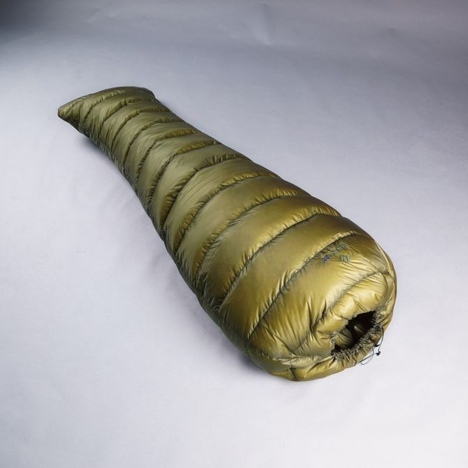 cumulus キュムラス　MAGIC 125 寝袋 世界最軽量シュラフ キュムラスのマジック125寝袋レビュー。羽衣